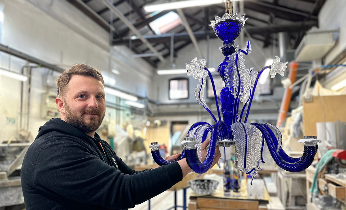 Ever wondered how we create glass masterpieces? Let's explore some of the  techniques! - Wave Murano Glass - Roberto Beltrami - Original Factory